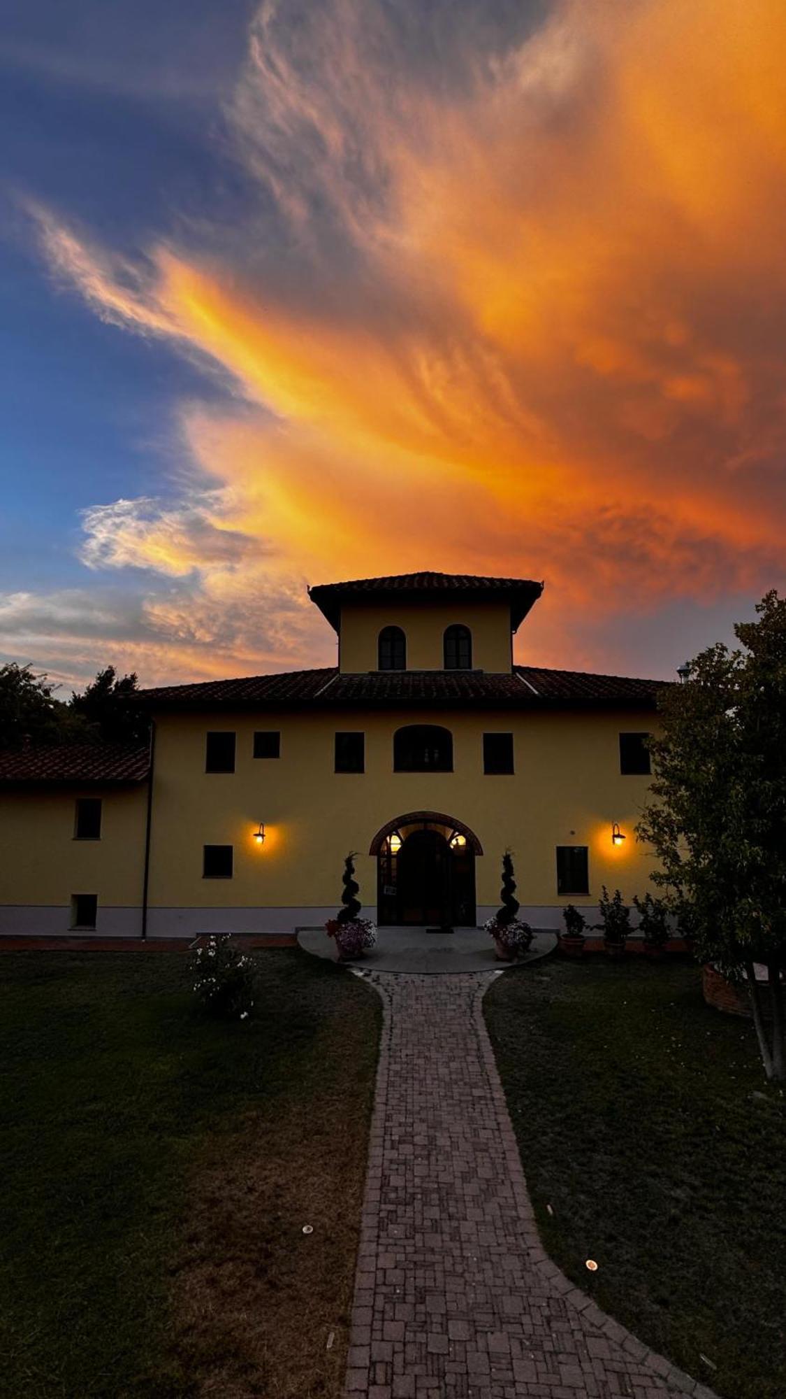 Agriturismo Cascina Cipressa San Romano  Eksteriør bilde